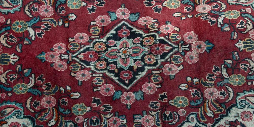 Mahal Sarouk Arak Persian Rug village floral hand-spun wool