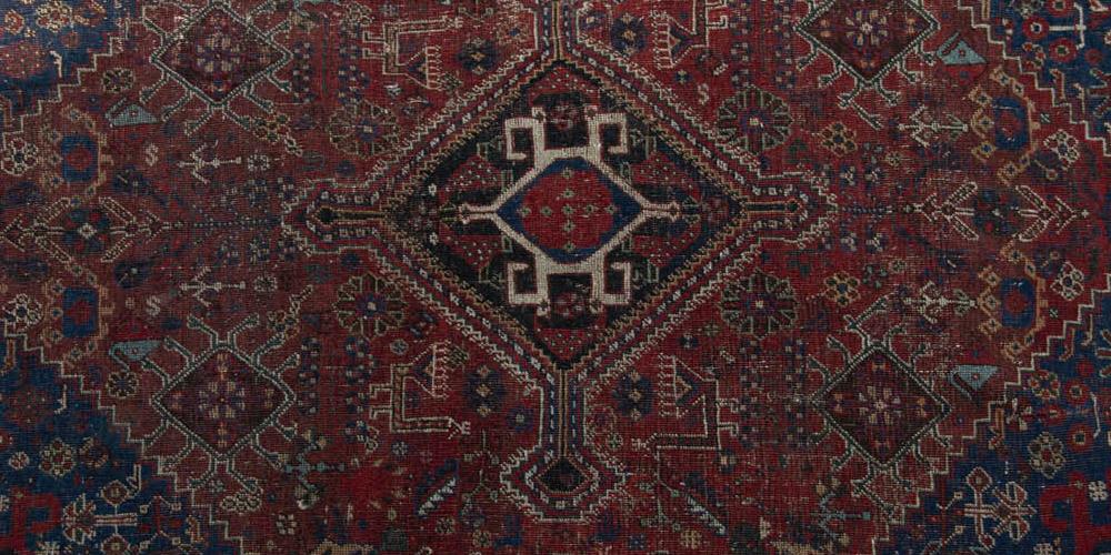 Antique Tribal Qashqa'i Persian Rug natural dyes hand-spun wool