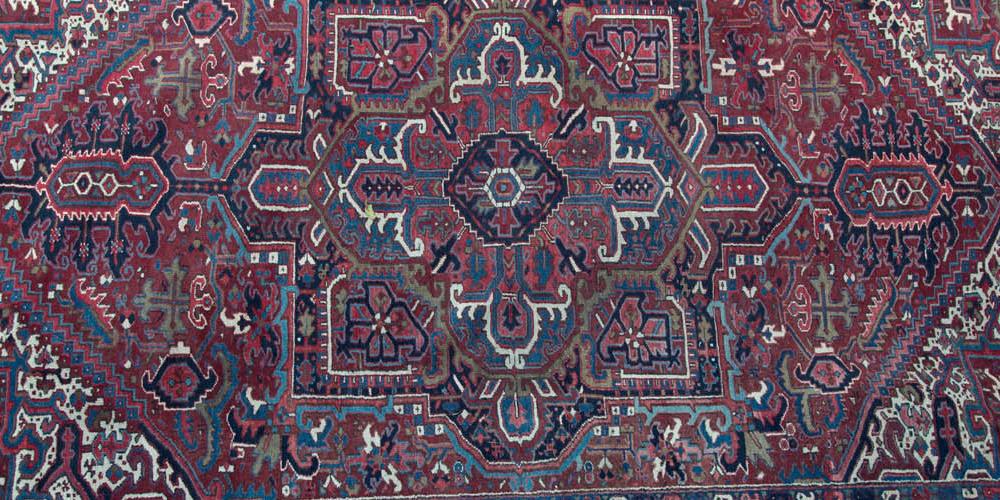 Antique Heriz Persian Carpet hand-spun wool