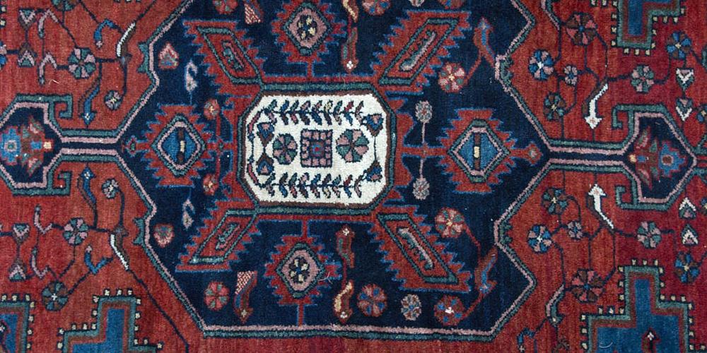 Antique Malayer Persian Rug hand-spun wool natural dyes