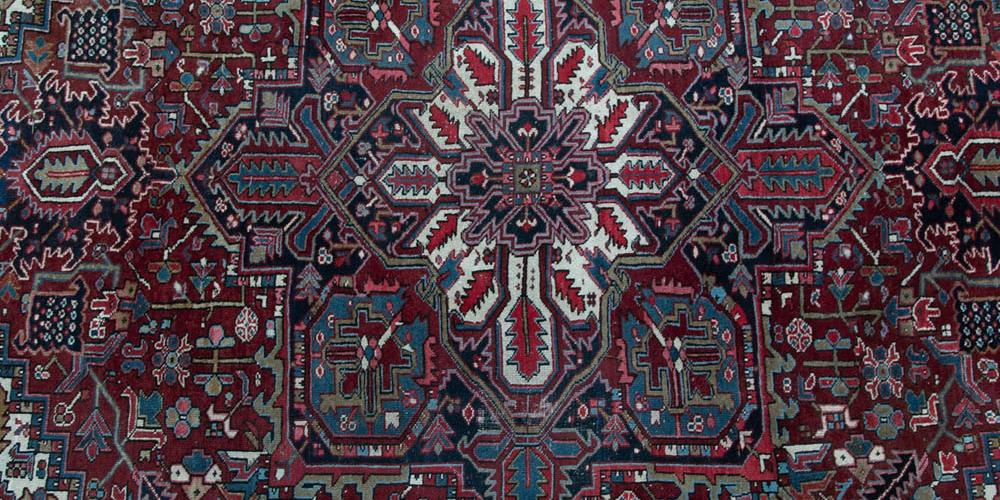 Antique Heriz Persian Carpet hand-spun wool