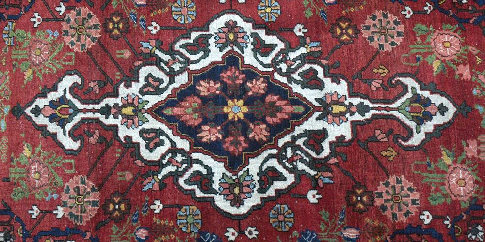 Old Bachtiari tribal Persian rug