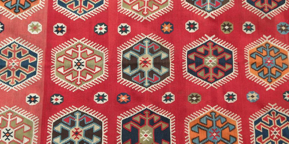 Old Qashqa'i Persian kilim