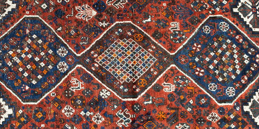 Old Shiraz Qashqa'i Persian tribal rug