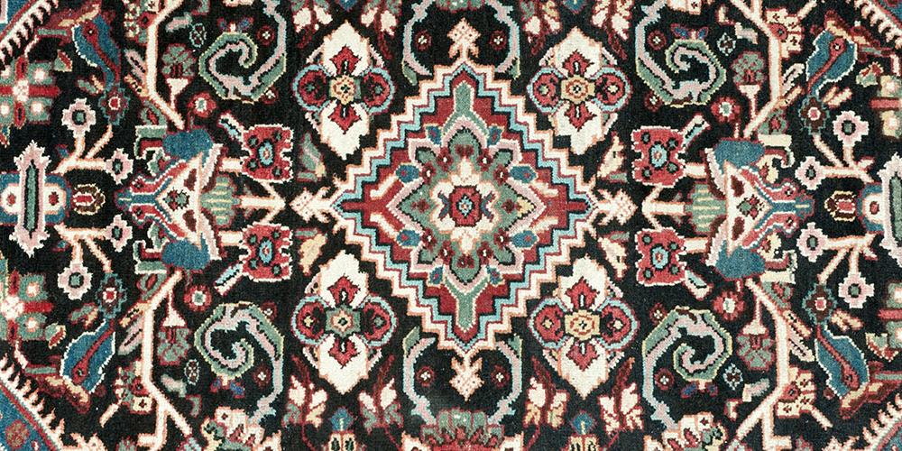 Mahal Persian rug