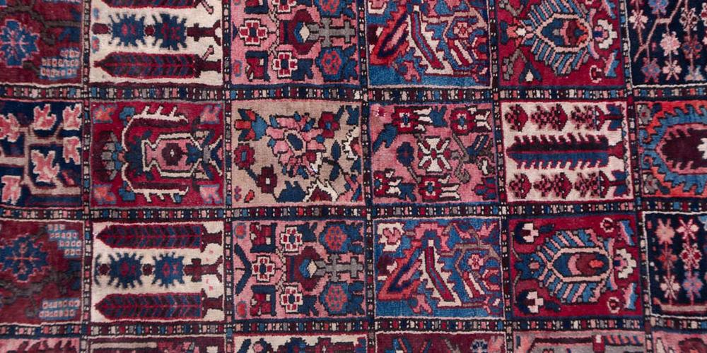 Bakhtiari Persian Carpet