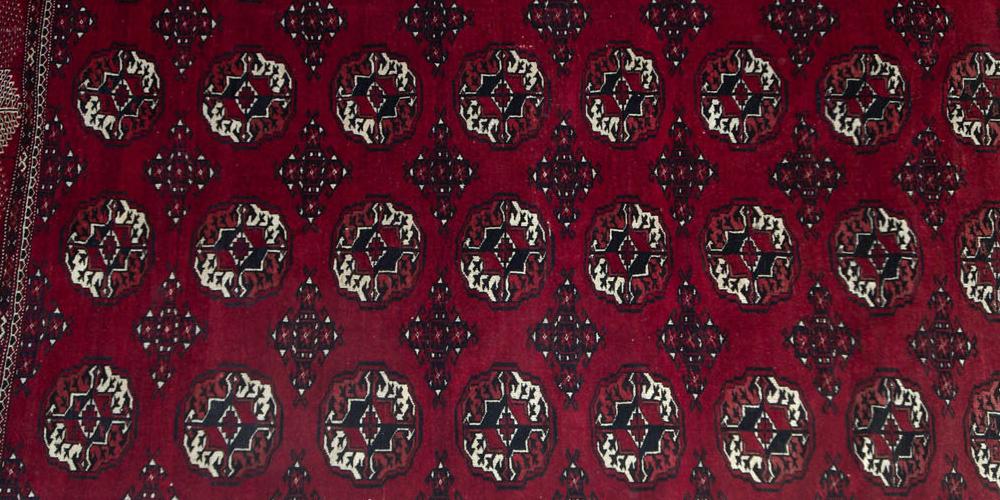 Tekke Design Persian Carpet