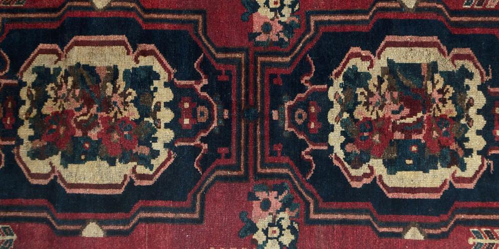 Old Bakhtiari Persian Rug