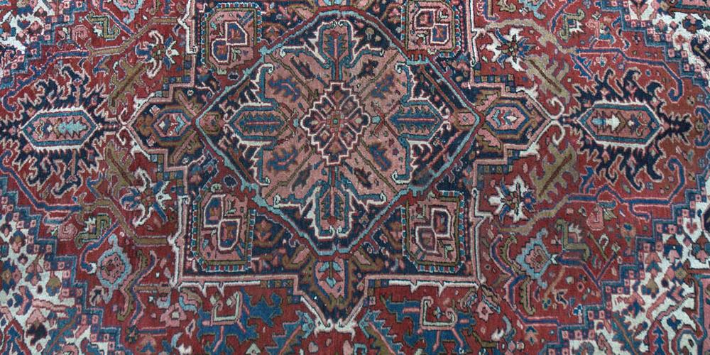 Antique Heriz Persian Carpet hand-spun wool