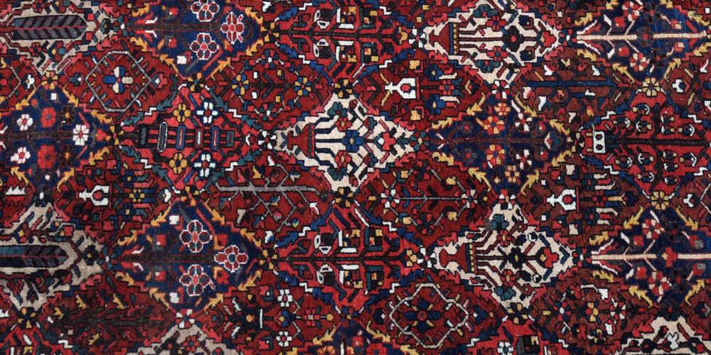 Old Bachtiari tribal Persian Carpet