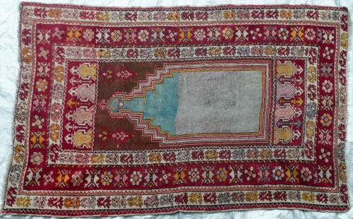 Antique Mucur Ottoman Turkish Prayer Rug Natural dyes 