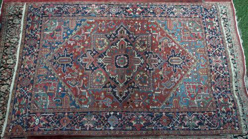 Antique Heriz Persian Carpet hand-spun wool