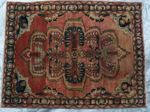 Lilihan or Lilian Persian Rug village hand-spun wool