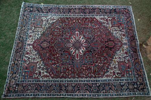 Antique Heriz Persian Carpet hand-spun wool