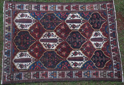 Old Bachtiari tribal Persian rug