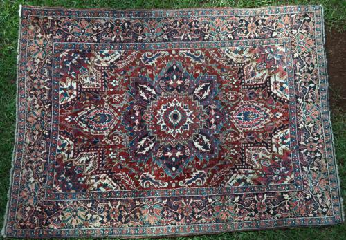 Old Heriz Persian Carpet floral hand-spun wool