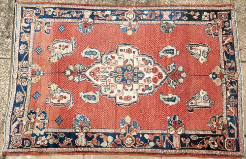 Old Malayer or Sarouk Persian rug