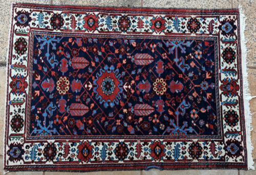 Bakhtiari Persian Rug