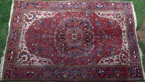 Old Heriz Persian Carpet