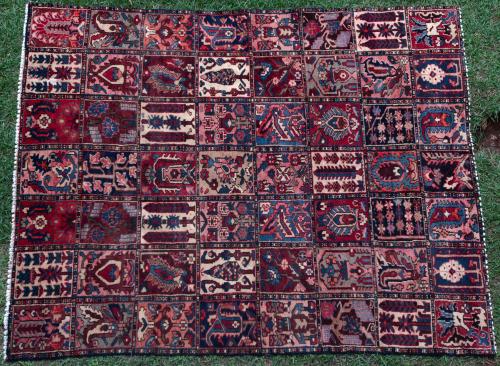 Bakhtiari Persian Carpet