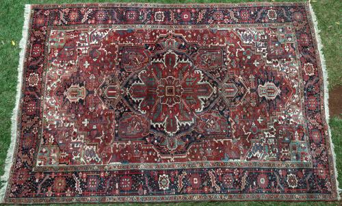 Antique Heriz Persian Carpet hand-spun wool