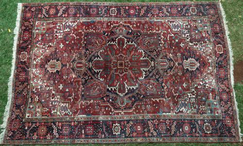 Antique Heriz Persian Carpet hand-spun wool