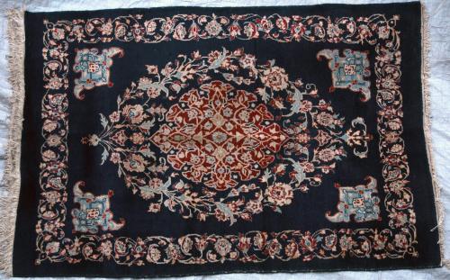 Isphahan Persian Rug old hand-spun wool