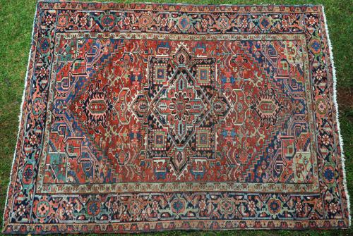 Antique Heriz Persian Carpet hand-spun wool