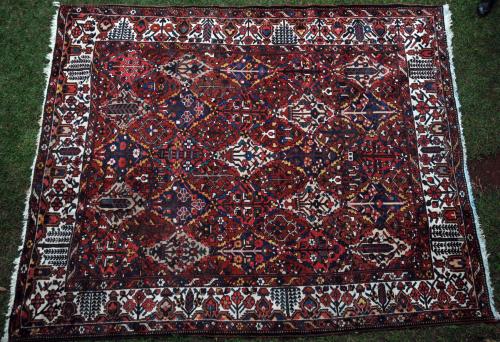 Old Bachtiari tribal Persian Carpet